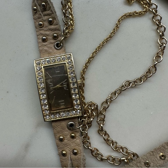 NEW BEIGE LEATHER WRAP WATCH